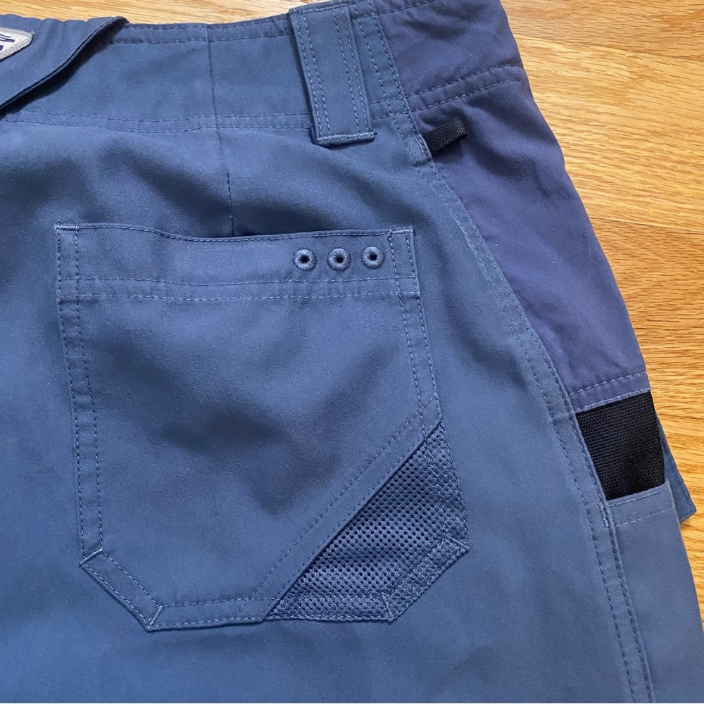 Columbia PFG omni shade fishing shorts cargo shorts blue 9 inch inseam 32 - Picture 9 of 11